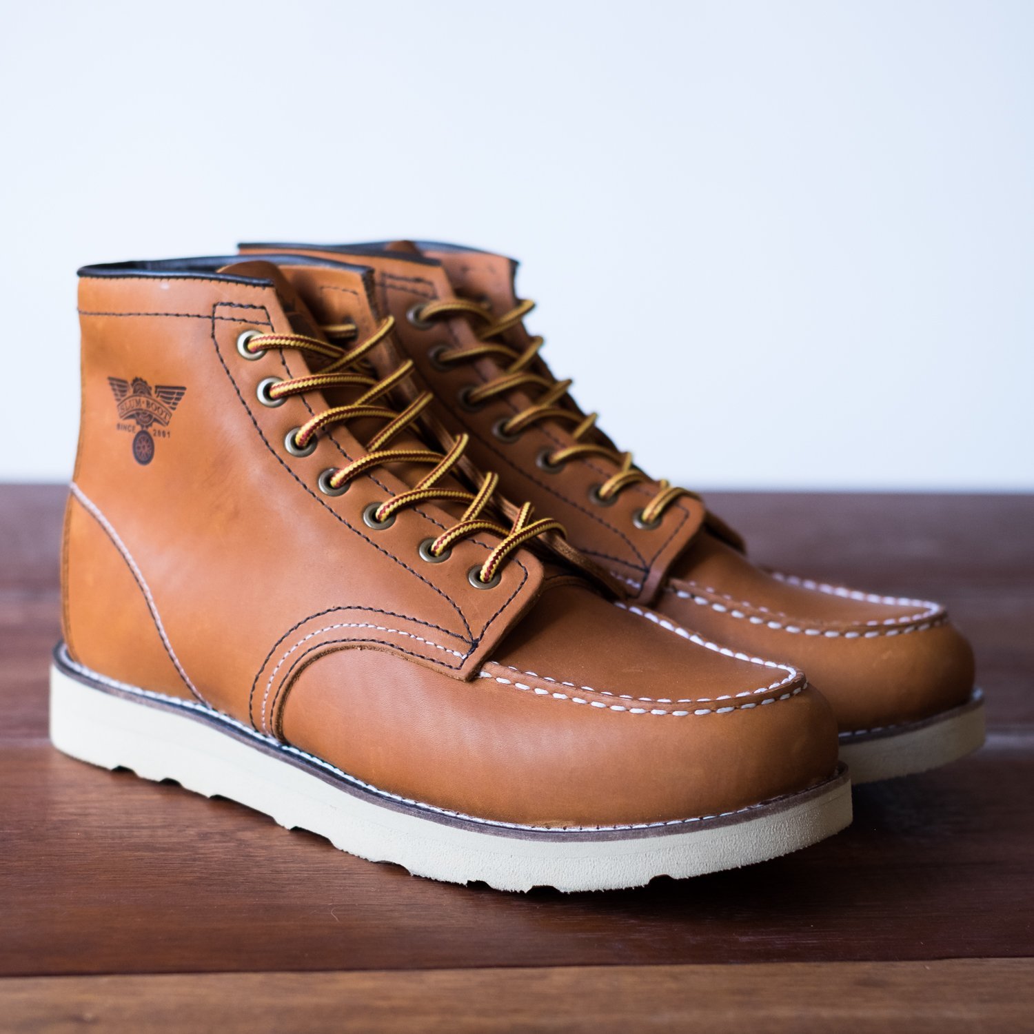 bota slum moc toe