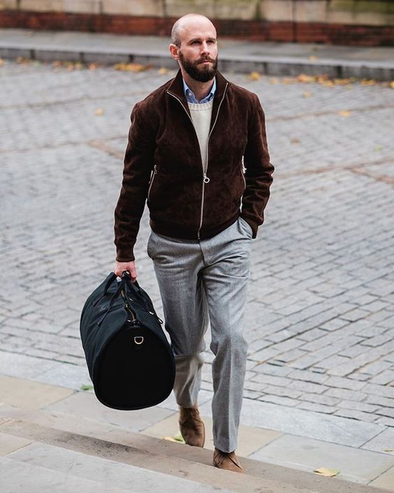 Calça social cinza com jaqueta casual