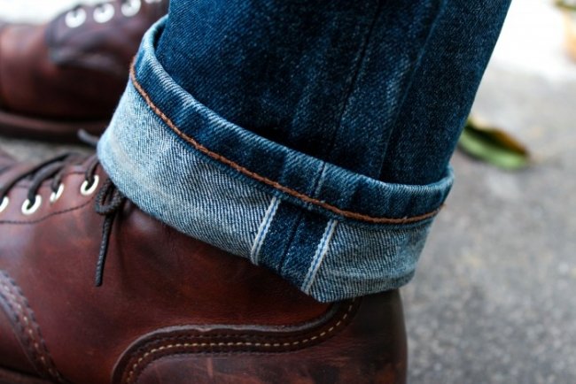 detalhe calça jeans selvedge