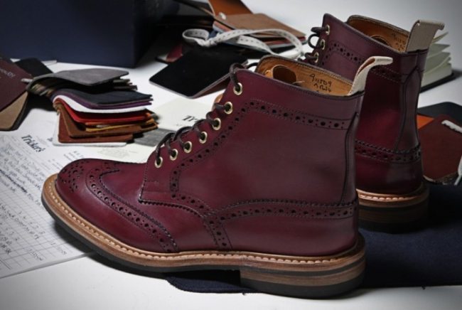 Bota brogue vinho Trickers para End Clothing