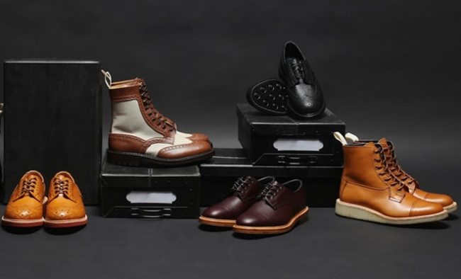Botas e sapatos Trickers