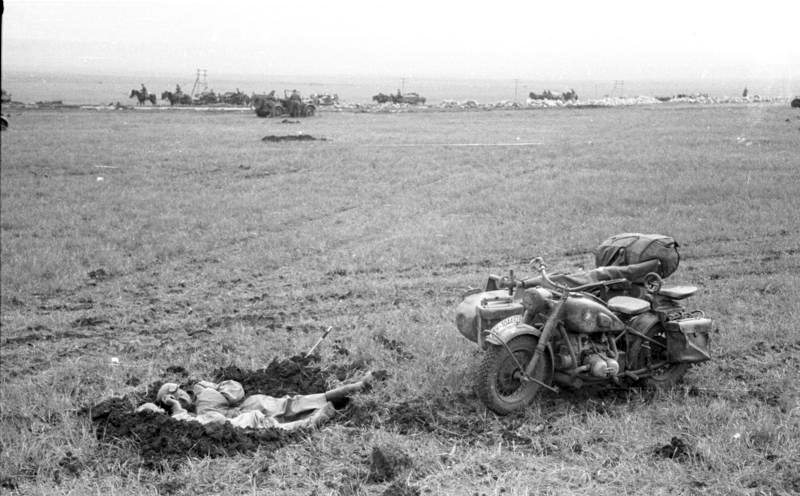 BMW R75 com sidecar Motocicleta BMW com sidecar na segunda guerra mundial
