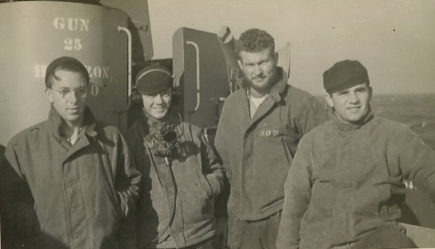 Jaqueta N-1 Deck Jacket na Marinha Americana durante a Segunda Guerra