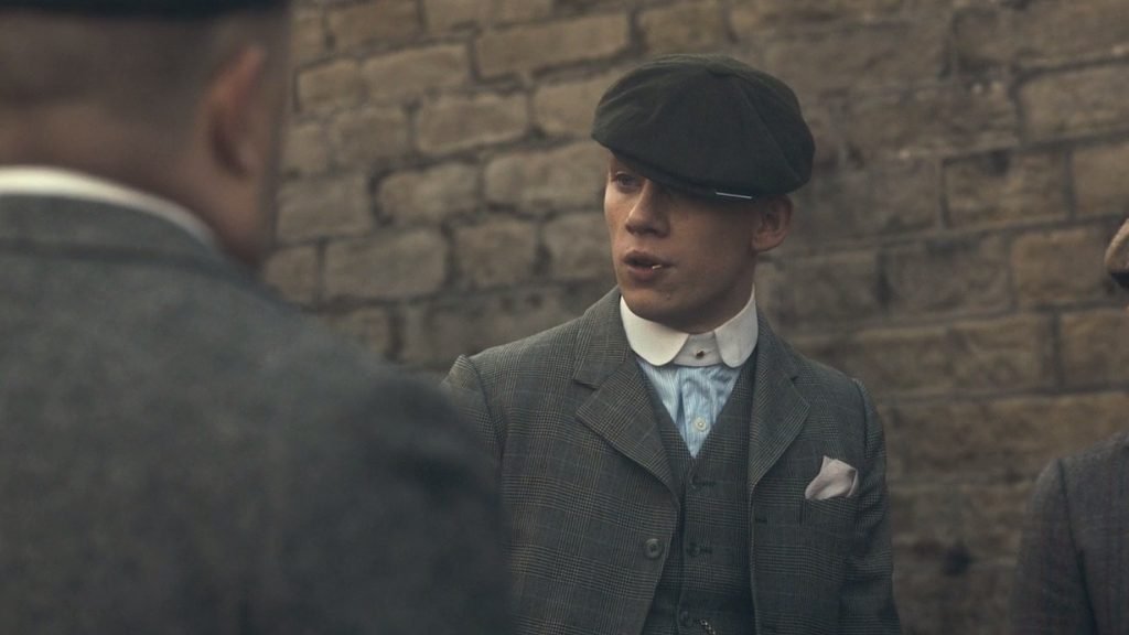 Desvendando o Estilo Masculino em Peaky Blinders, Joias