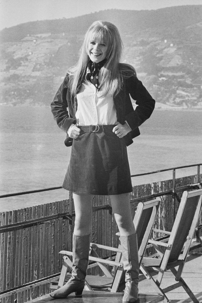 Marianne Faifhtull 15